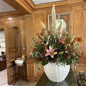 fwthumbHotel Lobby flowers Royal Berkshire Hotel Lilys Flowers Lightwater.jpg